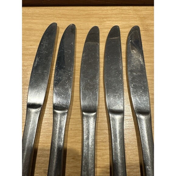 Pfaltzgraff ASHCROFT Stainless Dinner Knives Set Of 5 - Picture 3 of 6